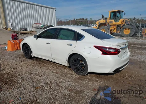 2018 Nissan Altima 2.5 Sr z USA, uszkodzony, nr VIN 1N4AL3AP7JC287027
